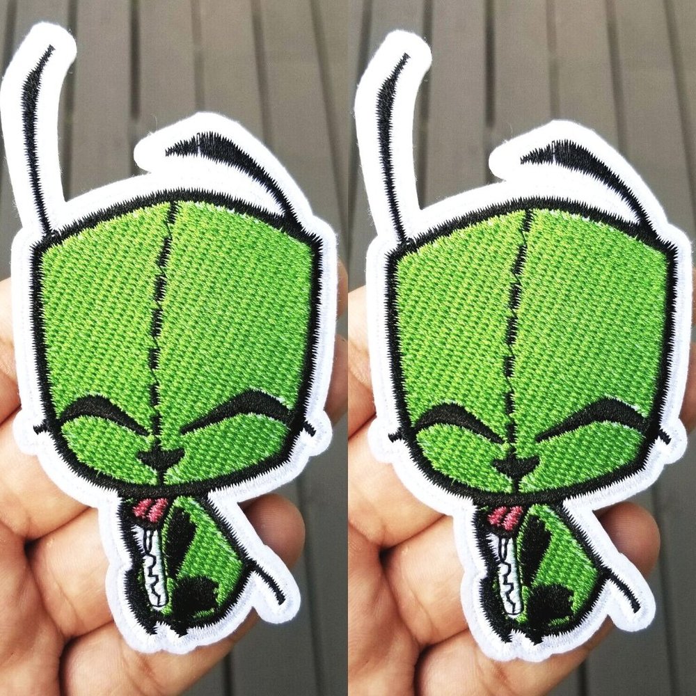 2-PACK CARTOON GREEN DOG PATCHES IRON ON BADGES